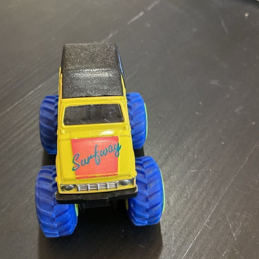 Maisto Suzuki Sj Samurai Street Roader Hot Wheel - Picture 2 of 5